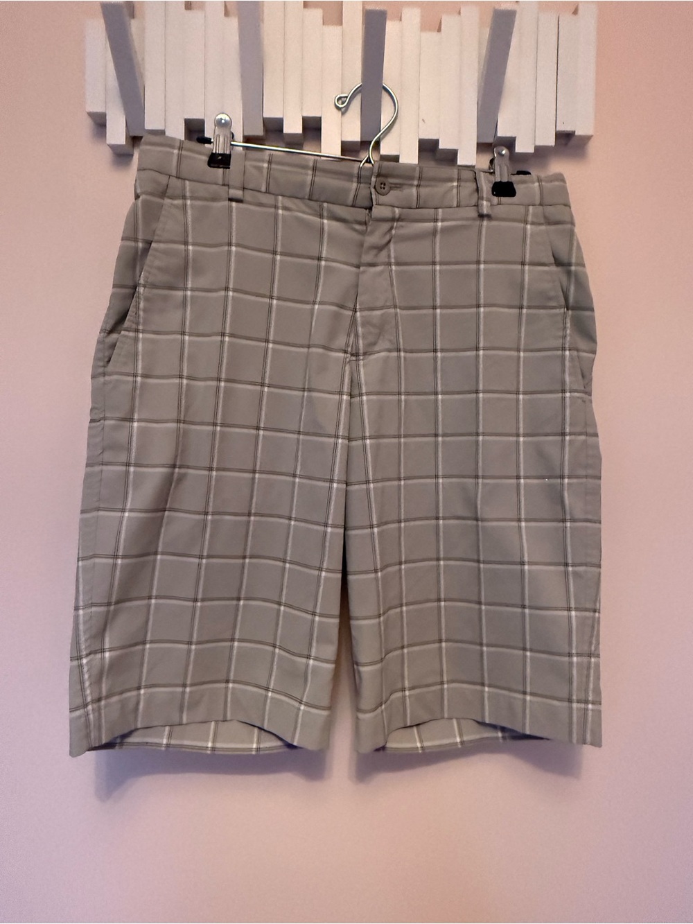 Nike Golf Men's Gray Windowpane Plaid Shorts
